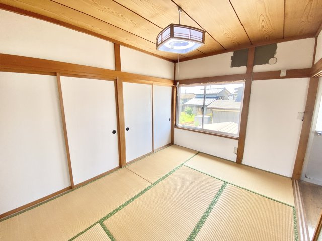 燕市吉田曙町戸建の和室