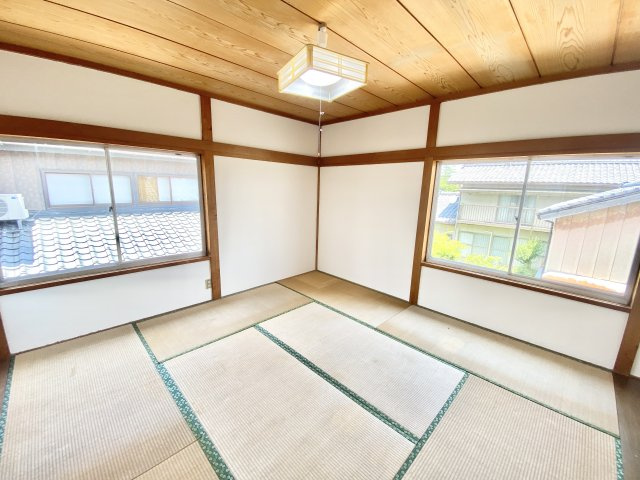 燕市吉田曙町戸建の和室