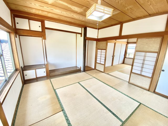 燕市吉田曙町戸建の和室