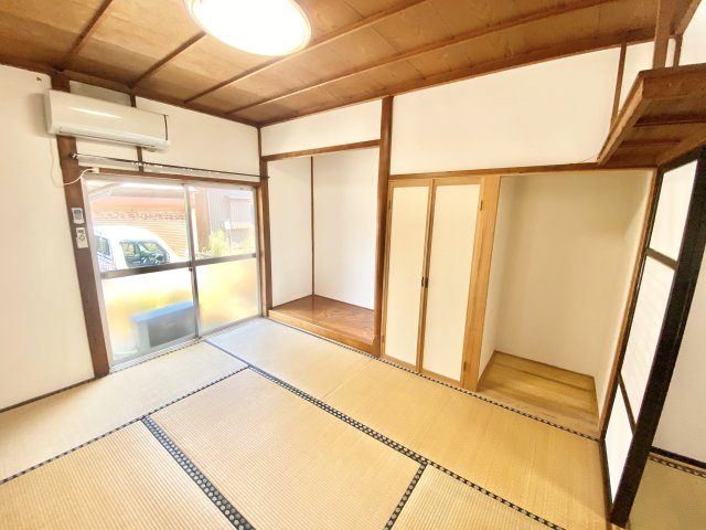 燕市吉田曙町戸建の和室