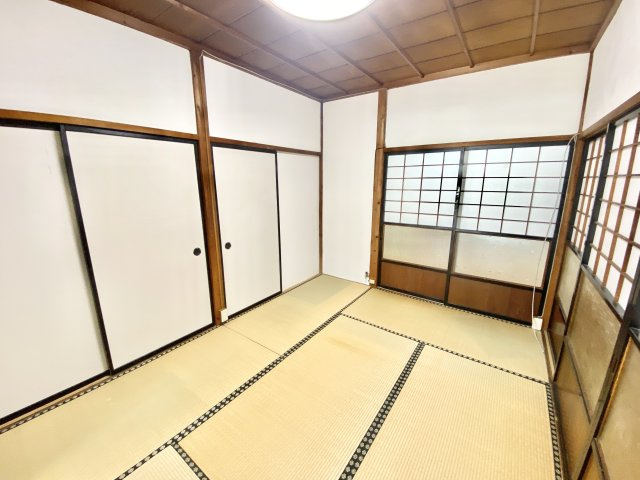 燕市吉田曙町戸建の和室