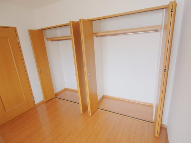 クロスデータビル　No27の収納