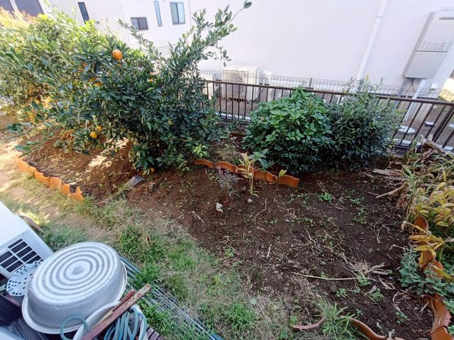 三郷市彦成2丁目　中古戸建のその他|庭があります