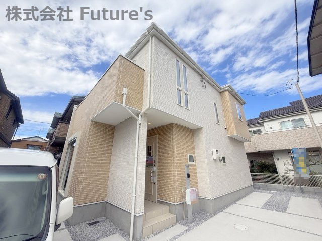 三郷市東町　新築戸建　全1棟の外観|コンビニまで徒歩2分、スーパーまで徒歩8分の利便性良好な住環境