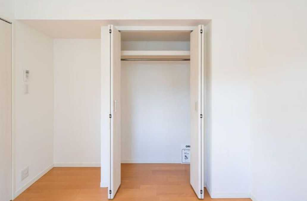 ウェルスクエアイズム三軒茶屋SOUTH　敷金0　ネット無料　オートロックの収納