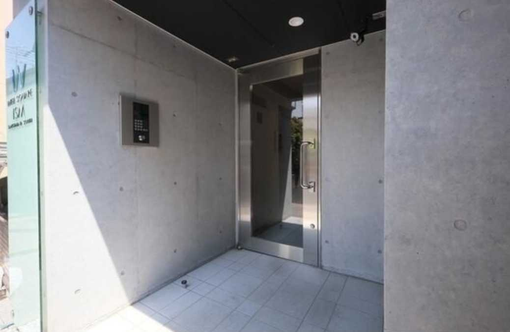 ウェルスクエアイズム三軒茶屋SOUTH　敷金0　ネット無料　オートロックのその他共用部分