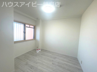 【洋室】 | セザール第二細畑8階！最上階角部屋！78.17㎡のルーフバルコニー♪眺望・日当り良好です♪ | セザール第二細畑8階！最上階角部屋！78.17㎡のルーフバルコニー♪眺望・日当り良好です♪