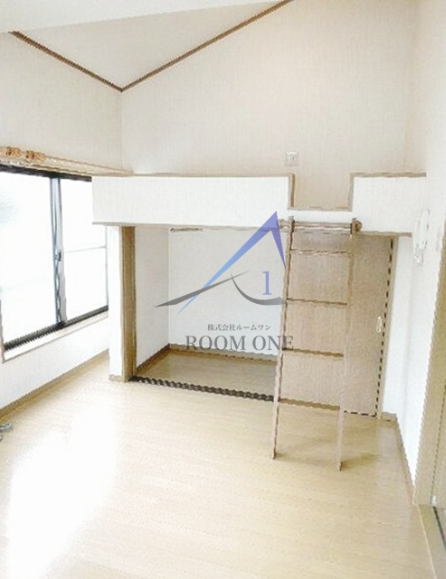 ヤングハイツの居間・リビング|洋室のお部屋です。