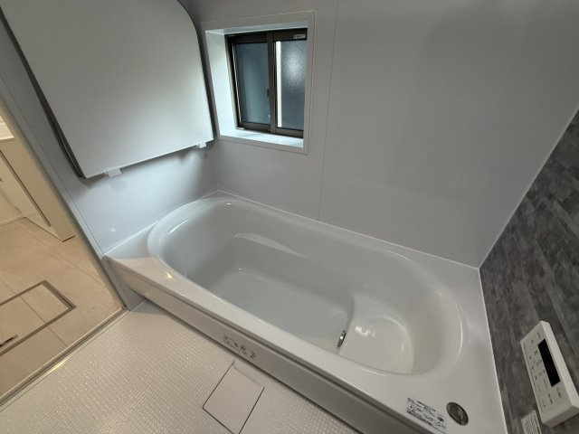 《仲介手数料無料》久喜市青葉３丁目5-5新築一戸建てグラファーレの浴室