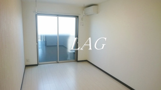 【居間・リビング】 | サラブレッド　エクセル西船 | 洋室のお部屋です。