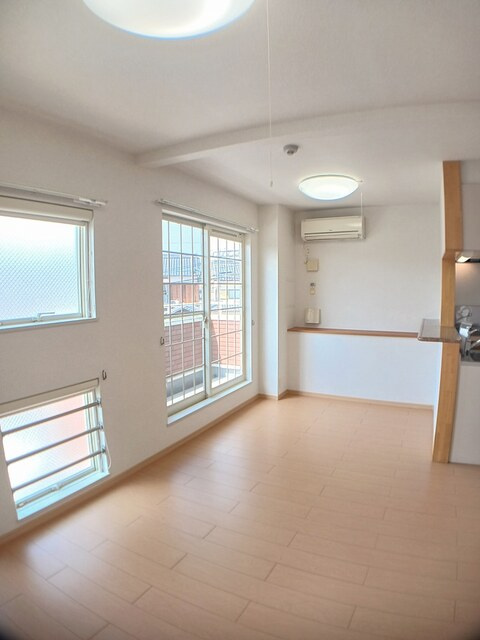 シエモアⅡの居間・リビング