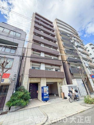 REI難波西の外観