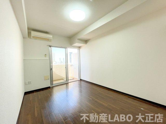 REI難波西の居間・リビング