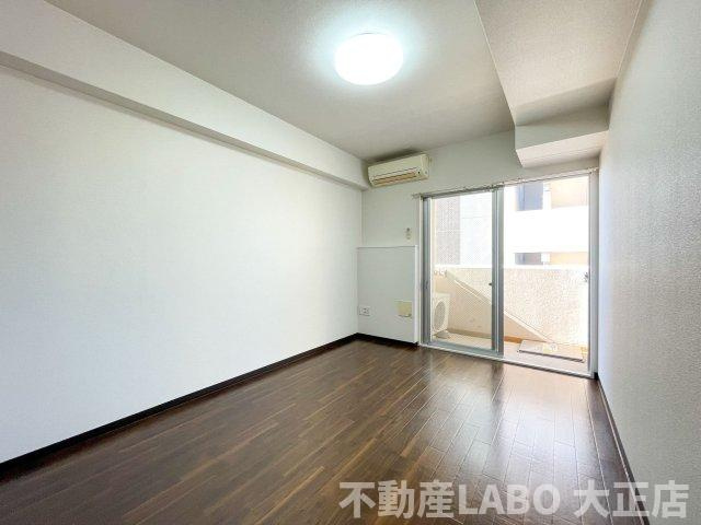 REI難波西の洋室