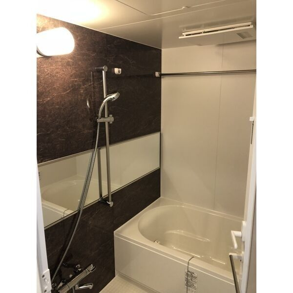 スプランディッド新大阪キャトルの浴室