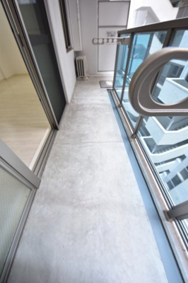 【バルコニー】 |  L・Isobe三宮