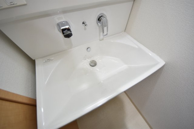 【洗面所】 |  L・Isobe三宮