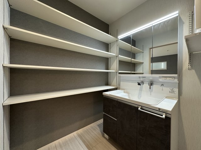 明石市朝霧南町３丁目新築戸建２号地の独立洗面台