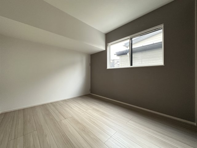 明石市朝霧南町３丁目新築戸建２号地の洋室