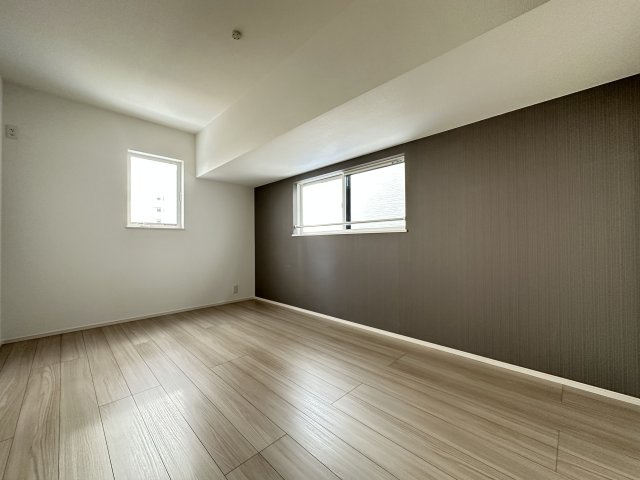 明石市朝霧南町３丁目新築戸建２号地の洋室