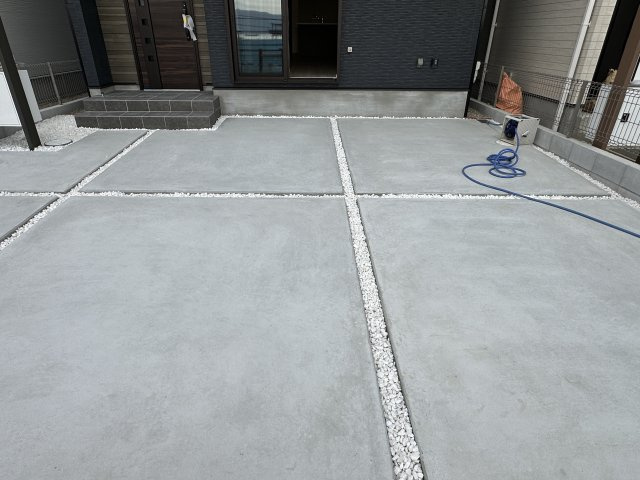 明石市朝霧南町３丁目新築戸建２号地の駐車場