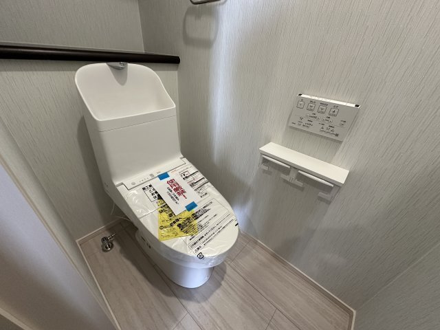 明石市朝霧南町３丁目新築戸建２号地のトイレ