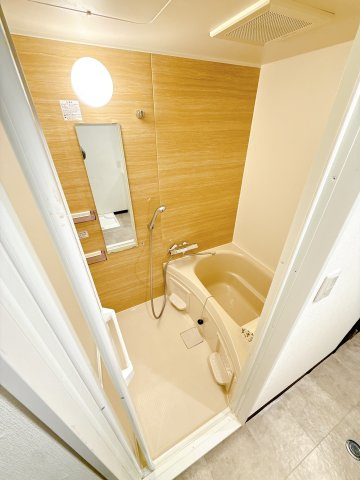 千葉市花見川区作新台８丁目の賃貸マンションの浴室