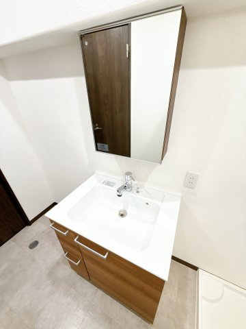 千葉市花見川区作新台８丁目の賃貸マンションの独立洗面台