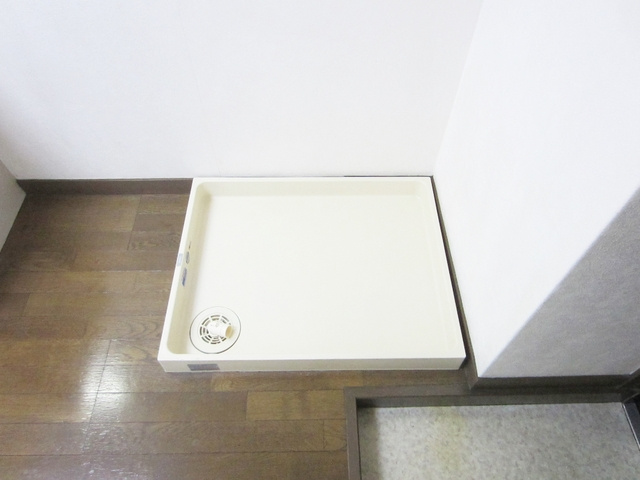 三浦ビルの内装|室内洗濯機置場付きです