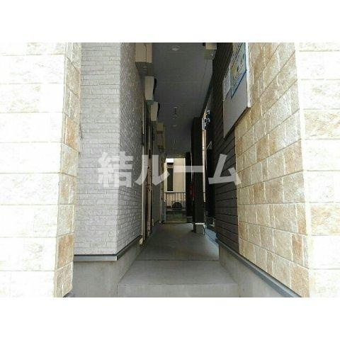 北区滝野川３丁目のアパートのロビー