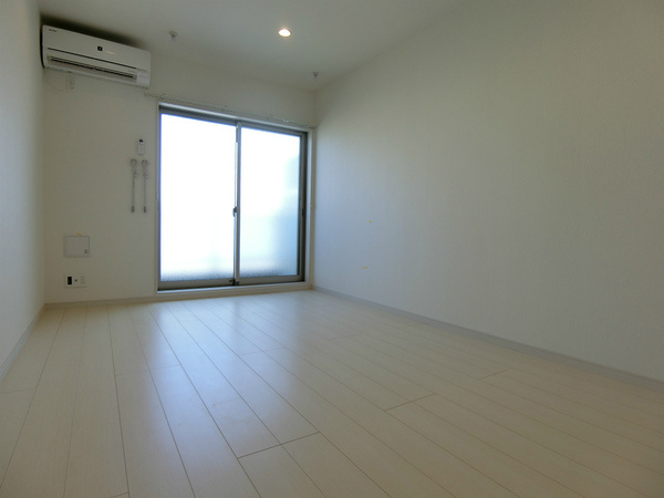 リブリ・アヴニールの居間・リビング|別部屋の写真です