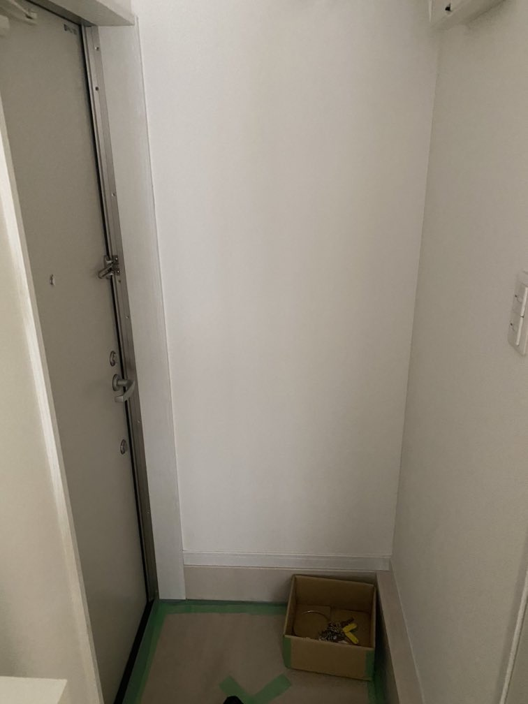 プライムテラス登戸A棟の玄関