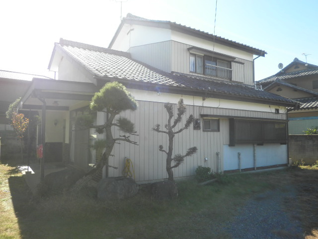 【外観】 | 中古一戸建て：新田木崎町102坪 | きれいな外観です