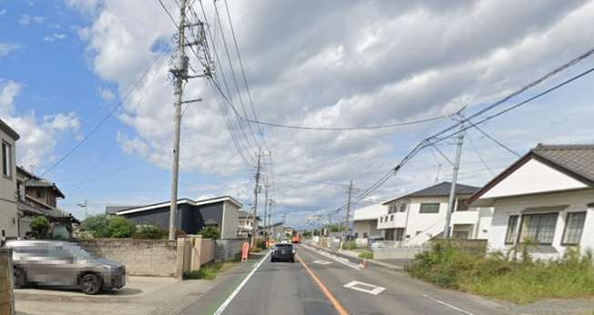 【前面道路含む現地写真】 | 中古一戸建て：新田木崎町102坪 | 前面道路含む現地写真です