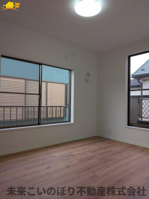 【寝室】 | さいたま市北区宮原町4丁目中古戸建て | 使い勝手のいい寝室です