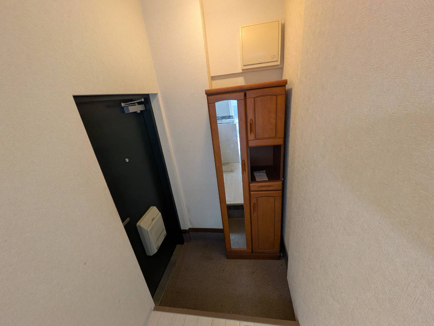 吉田マンションの玄関