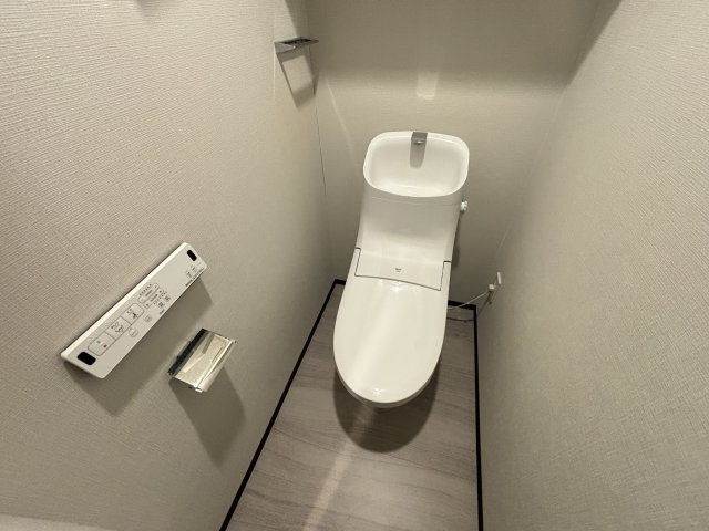 SANITAS WARABIのトイレ|※別号室の参考写真です。