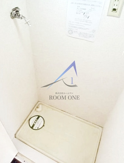 ＴＯＰ・金町の設備|洗濯機置き場です。