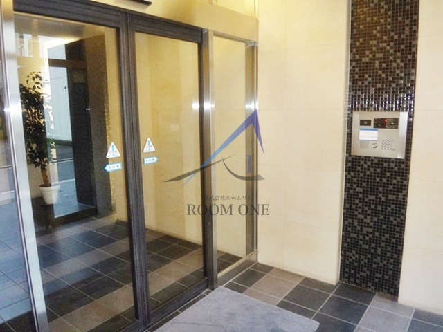 カスタリア三ノ輪のセキュリティ|オートロックです。