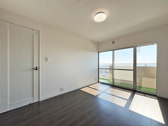 向陽台サニーハイツの洋室