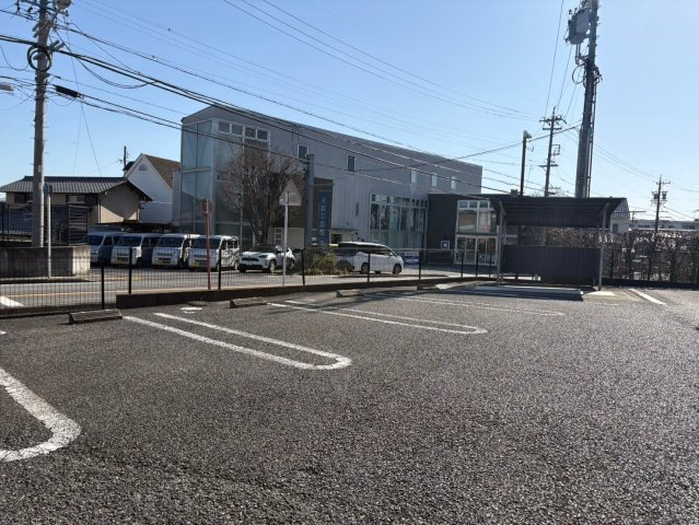エスポワールかおり の駐車場