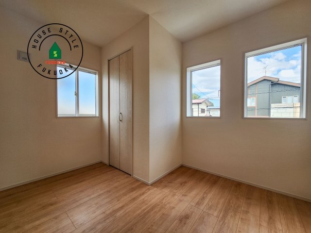 福岡市東区高美台3丁目第2-2棟（1号棟）の和室|和室を上手に活用すると暮らし方の幅が広がります。例えば普段は開け放して、子供の小さいうちはお昼寝や遊びのスペースに。畳はソフトなので転んでもケガをしにくく安心です