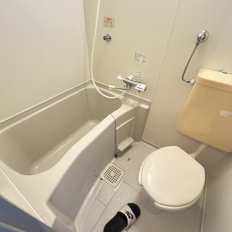 ハイツラポートＤの浴室