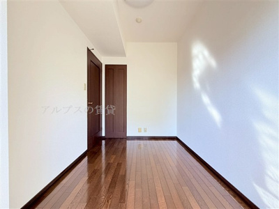 【洋室】 | 横浜公園通り弐番館