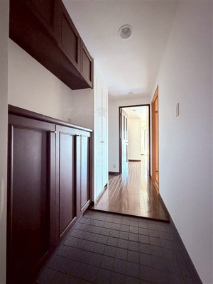 【玄関】 | 横浜公園通り弐番館