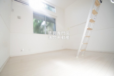 【居間・リビング】 | ティファナ橋本 | 綺麗で明るいお部屋♪