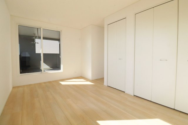 矢吹町東郷第3　　　1号棟　　　善郷小学校、矢吹中学区の洋室