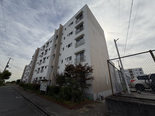 高倉台11団地57号棟