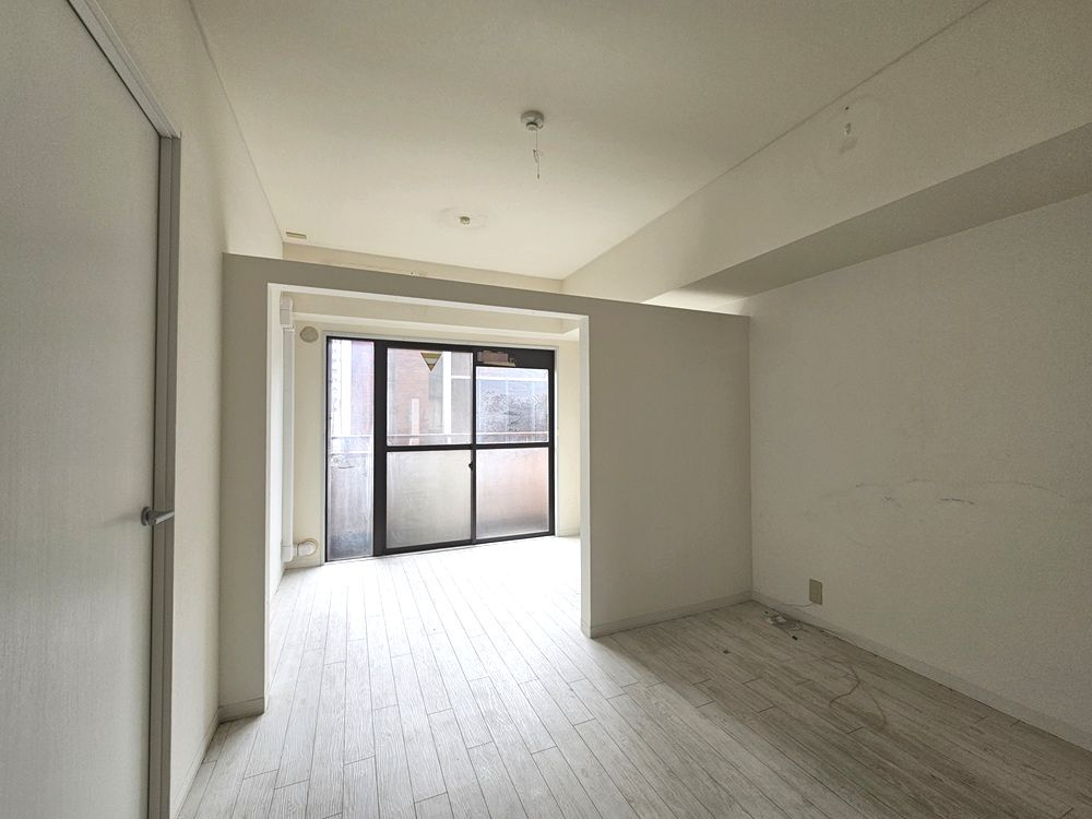 ユニパリス柏駅前の居間・リビング|室内仕切りがあります