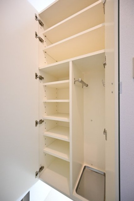 【収納】 | ビット代々木上原ラティス | 靴入